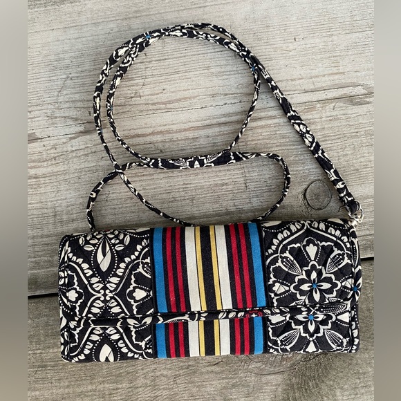 Vera Bradley Handbags - Vintage Barcelona Vera Bradley